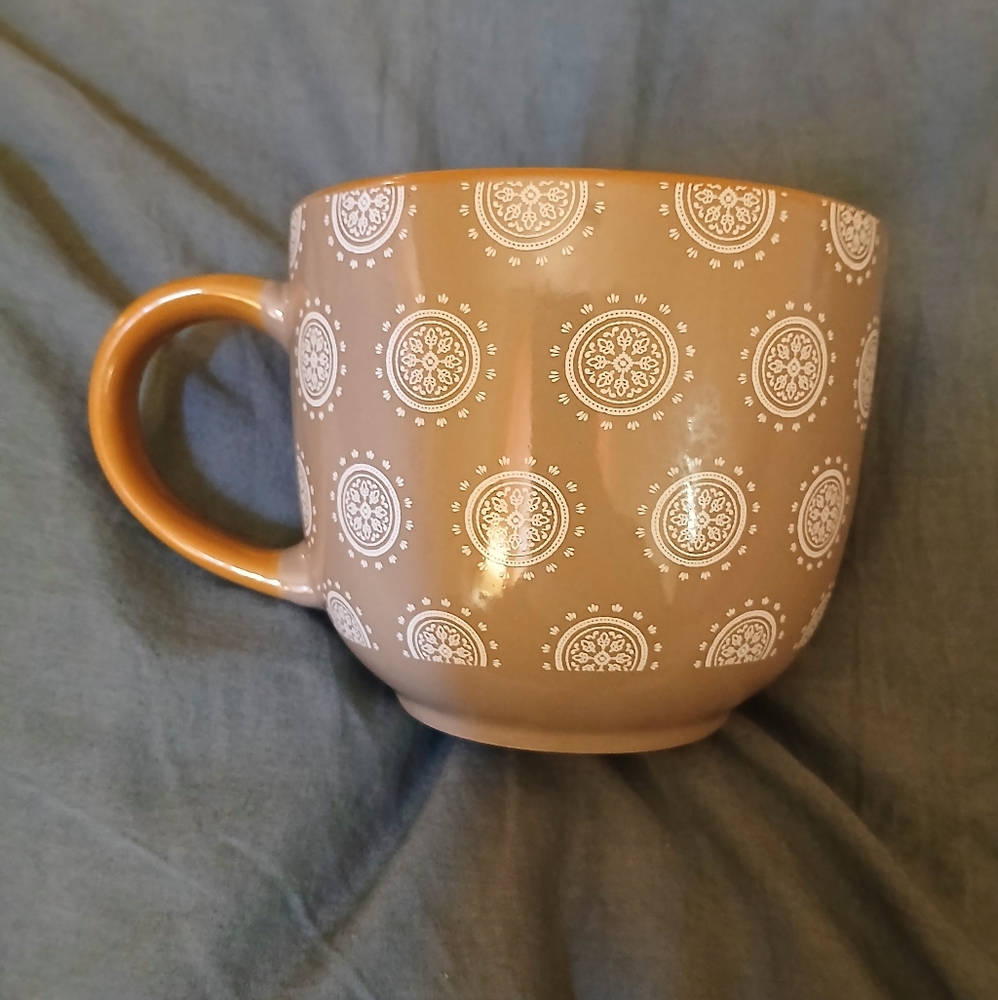 Jumbo 24 oz Soup/chili Mug Brown Tan White Design (101725B)